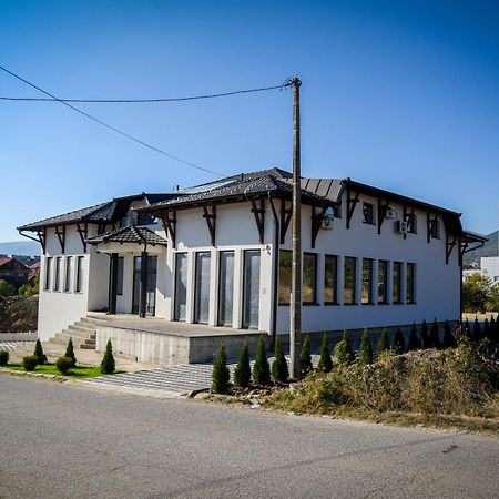 Prenociste Adria Aparthotel Vranje Luaran gambar