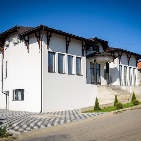 Prenociste Adria Aparthotel Vranje Luaran gambar